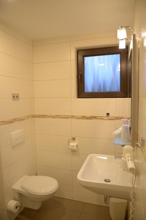Hotel- Landgasthof Baumhof-Tenne Марктхайденфельд Экстерьер фото